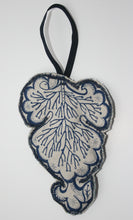 Load image into Gallery viewer, Hanging Acanthus Lavender Bags