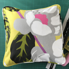 Load image into Gallery viewer, Cushions