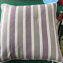 Load image into Gallery viewer, Cushions