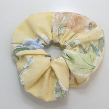 Load image into Gallery viewer, Scrunchies - Small