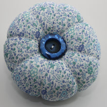 Load image into Gallery viewer, Pin Cushions