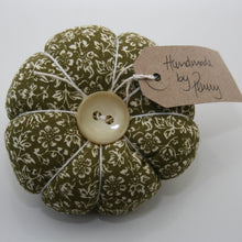 Load image into Gallery viewer, Pin Cushions